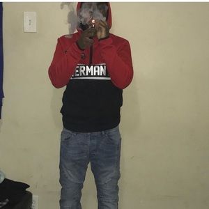 Meet your Posher, Miles